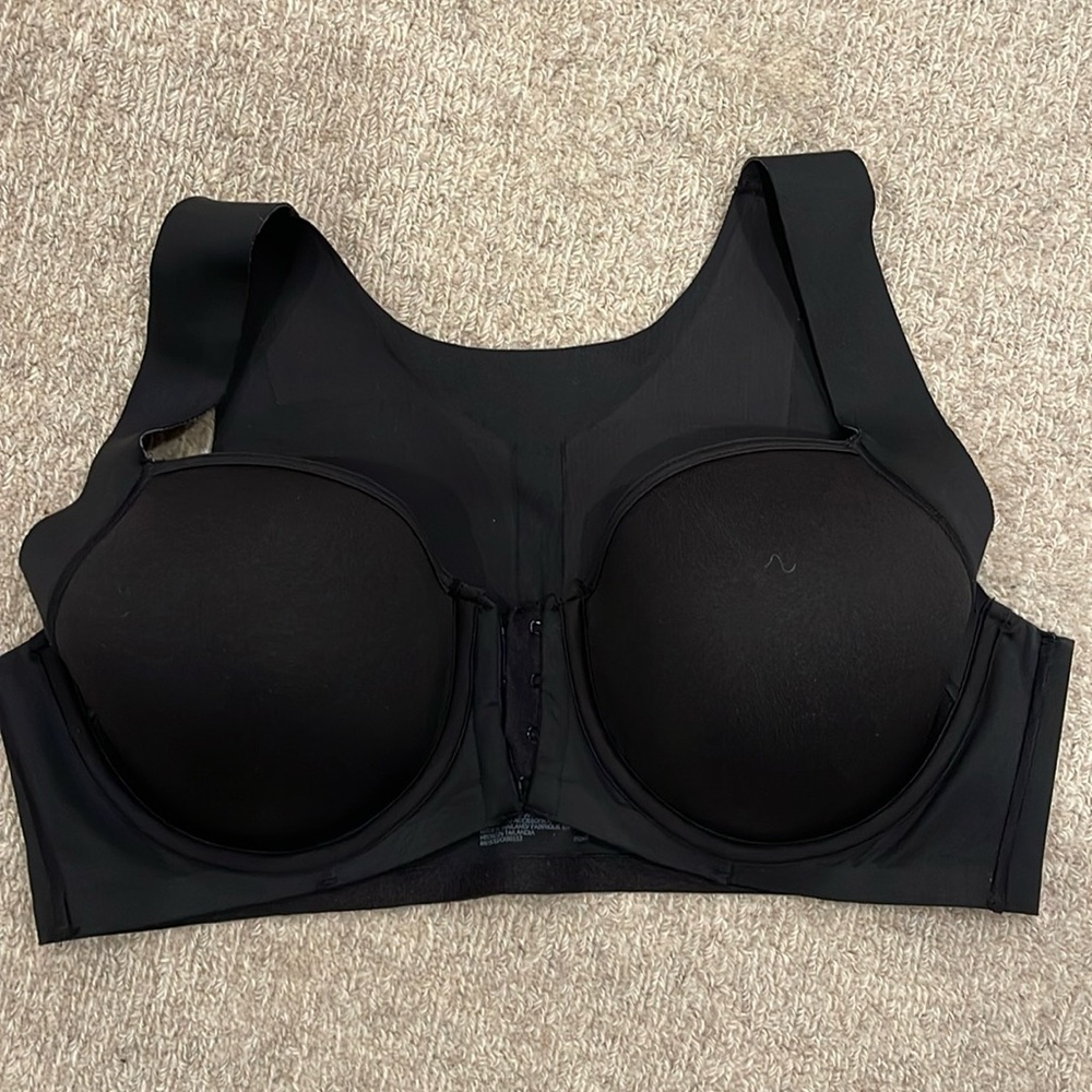 Women’s Bali black sports bra.  Size 36C.